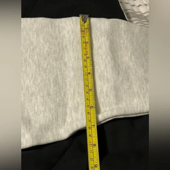 Bedford Fall NY Sweatshirt M snug NWOT It’s A Wonderful Life Christmas film - Picture 10 of 12